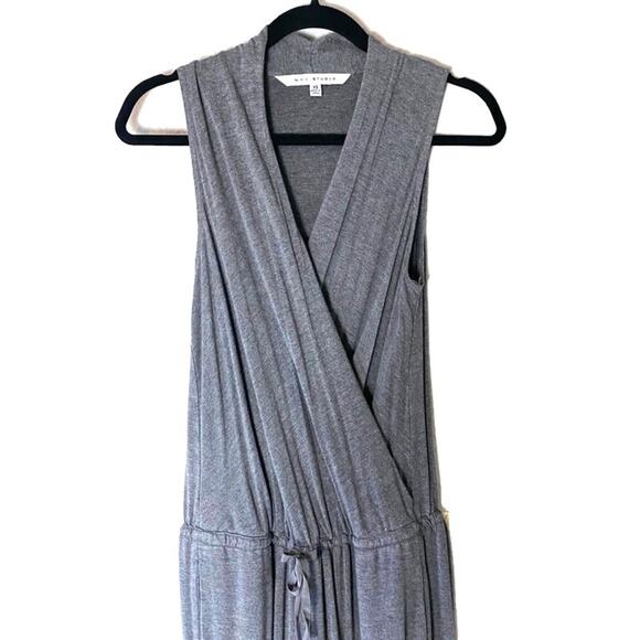Max Studio Gray Surplice Neck Sleeveless Jogger Jumpsuit Size XS - Picture 5 of 9